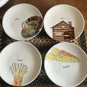 New without tags - 4  Rae Dunn fall / thanksgiving medium sized plates